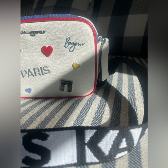 Retail:$228 KARL LAGERFELD structured camera-style crossbody bag - Picture 4 of 12